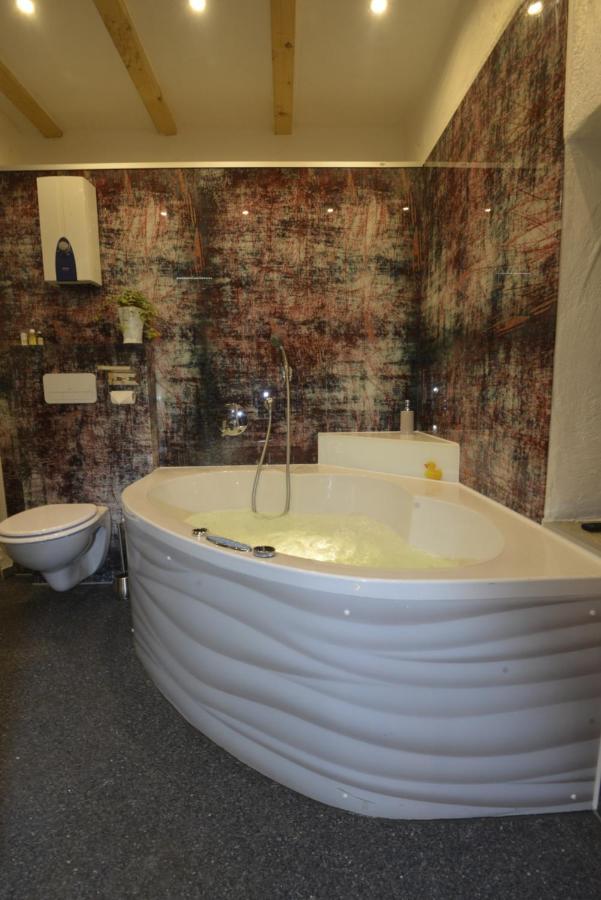 Eifel Kate, Relaxen Mit Sauna Und Whirlpool Dahlem  Exterior foto