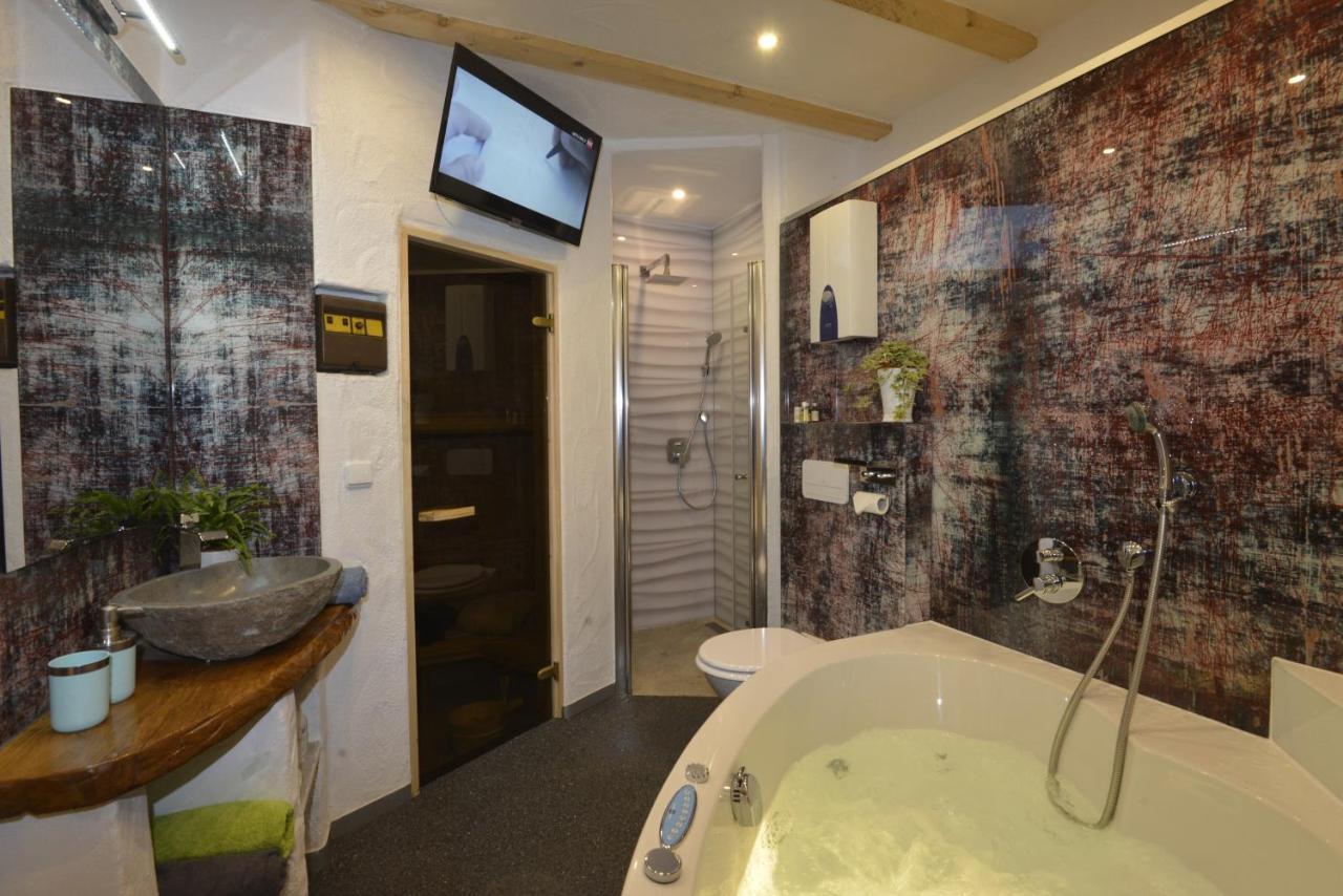 Eifel Kate, Relaxen Mit Sauna Und Whirlpool Dahlem  Exterior foto